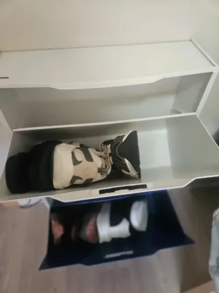 Zapatero tela azul y plástico