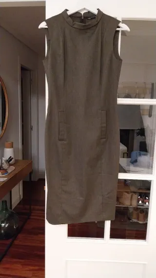 Traje Zara Chaqueta y Falda Gris Talla M