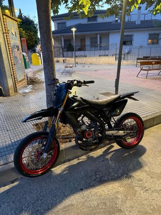 Rieju MRT Supermotard Preparada