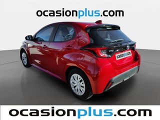 Toyota Yaris 120H Business Plus 85 kW (116 CV)