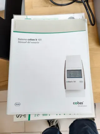 Analizador Cobas b 101 Roche