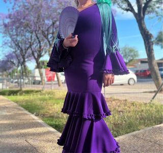Traje de flamenca morado