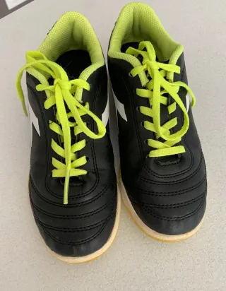 Taglia N. 34 Scarpe calcetto Diadora nere e verdi