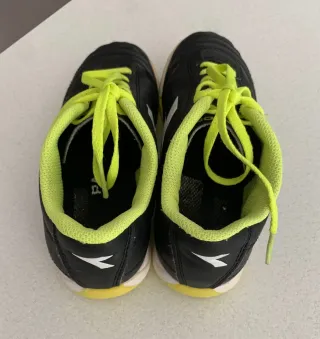 Taglia N. 34 Scarpe calcetto Diadora nere e verdi