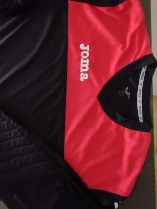 Equipación portero Joma negra y roja