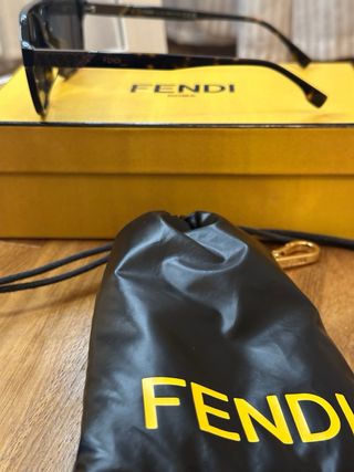 Occhiali da sole Fendi