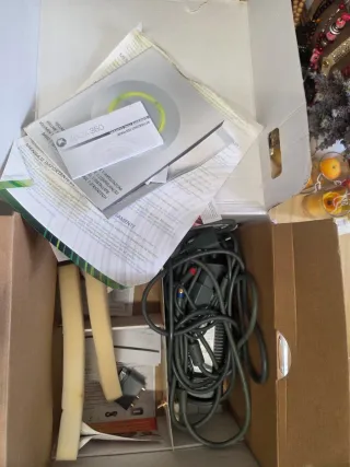 Xbox 360 Pro Bundle Indiana Jones + 14 Giochi