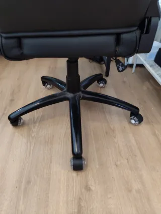 Silla Gaming Newskill Valkyr Negra