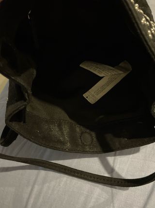 Bolso Zara tachas ante negro