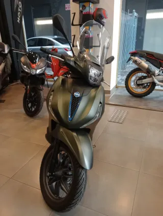 Piaggio Beverly 400 HPE S
