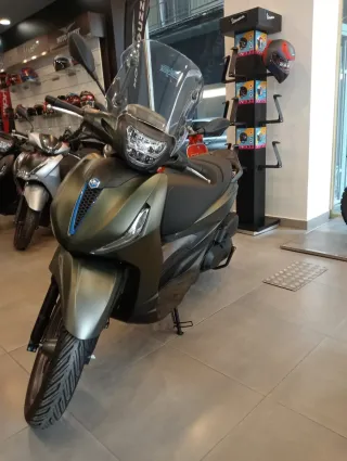 Piaggio Beverly 400 HPE S