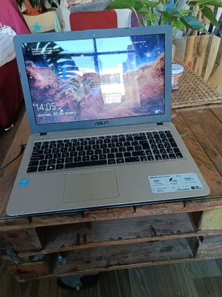 Portátil ASUS F540L