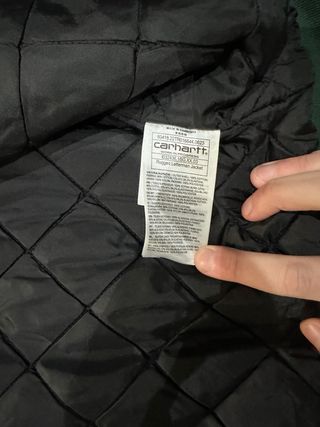 Chaqueta Carhartt Verde con detalles amarillos