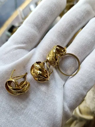 ESPECTACULAR CONJUNTO DE JOYAS PENDIENTES Y ANILLO