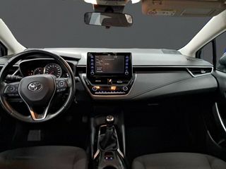 Toyota Corolla Sedán 125H Active Tech