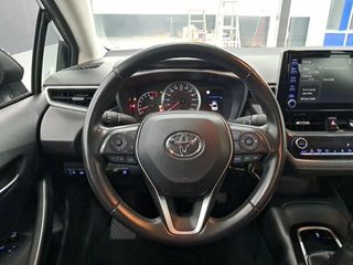 Toyota Corolla Sedán 125H Active Tech