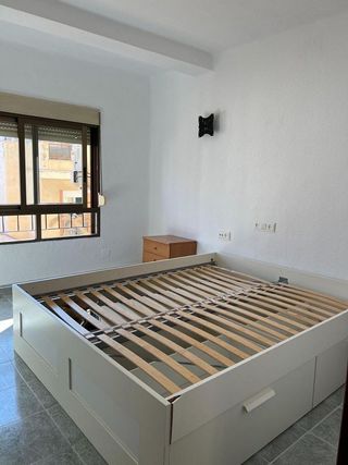 Piso en venta en Parque Victoria Eugenia en Málaga