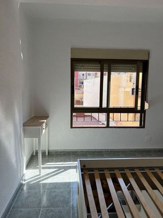Piso en venta en Parque Victoria Eugenia en Málaga