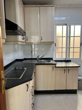 Piso en venta en Parque Victoria Eugenia en Málaga