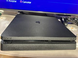 PS4 (PlayStation 4) Negra + Mando