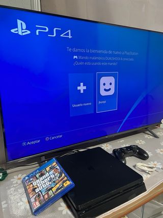 PS4 (PlayStation 4) Negra + Mando