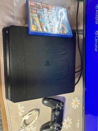 PS4 (PlayStation 4) Negra + Mando