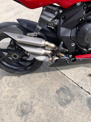 MV Agusta F3R 800cc - Junio 2024 - 5.926km