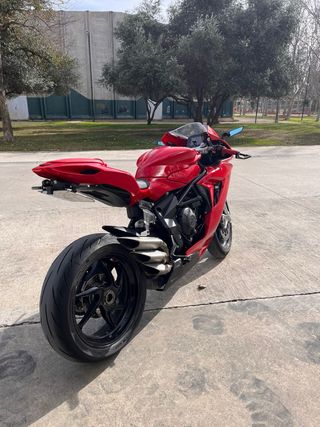 MV Agusta F3R 800cc - Junio 2024 - 5.926km