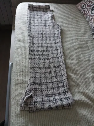 Pantalón cuadros blanco y negro