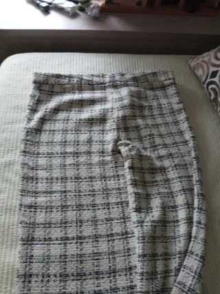 Pantalón cuadros blanco y negro