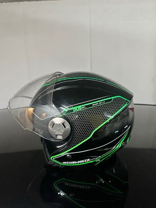 Casco MT Negro con Visera y Gafas