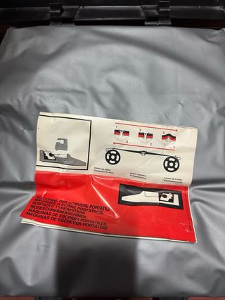 Máquina de escribir Olivetti Studio 46