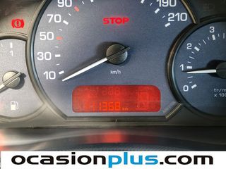 Peugeot 1007 1.4 Urban 55 kW (75 CV)