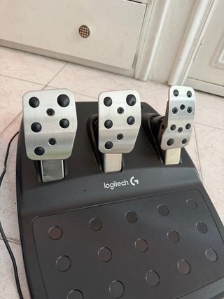 Volante Logitech G29 con pedales