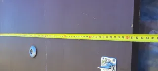 Puerta entrada piso cerradura seguridad