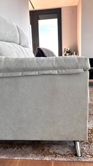 Sofá de 2 plazas color verde/pastel