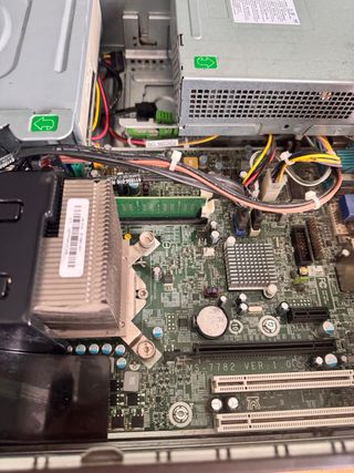 Ordenador HP i5 SFF Negro