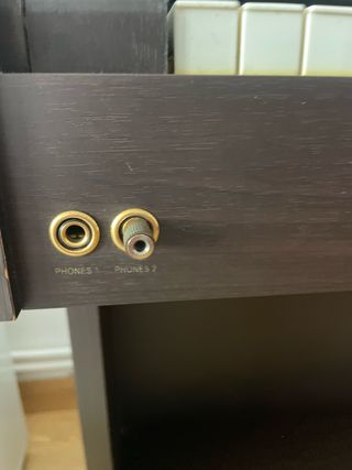 Piano Digital Ringway con Banqueta