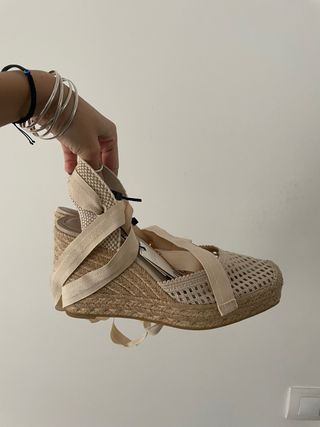 Sandalias Zara Beige
