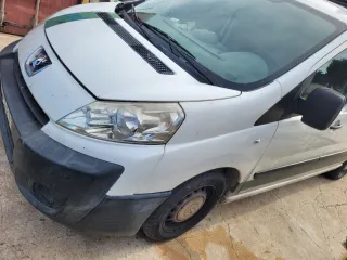 Peugeot Expert 2008