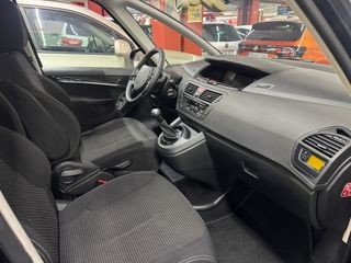 Citroen Grand C4 Picasso 2012