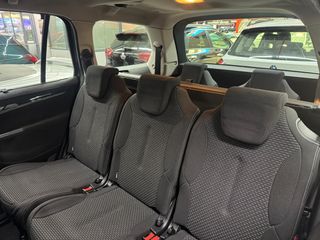 Citroen Grand C4 Picasso 2012