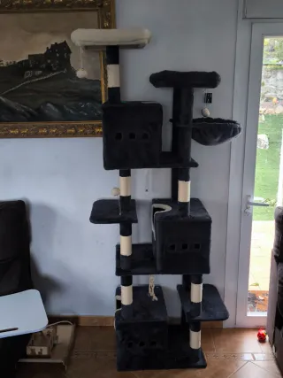 Árbol Rascador para Gatos.