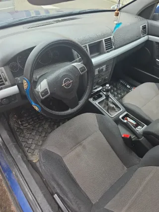 Opel Vectra 2005