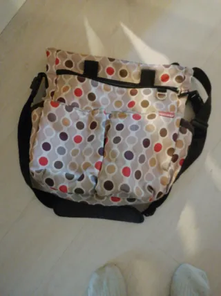 Bolso Skip Hop lunares