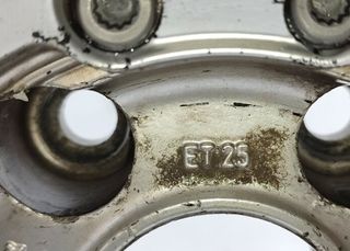 Audi 2427523 4z7601025 llanta a6 avant (4b5) 2.5