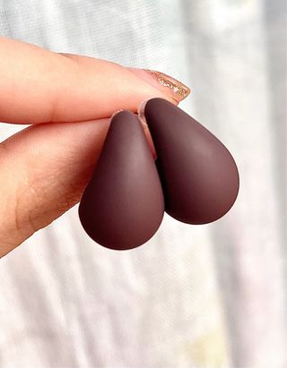 Orecchini a goccia marroni scuro