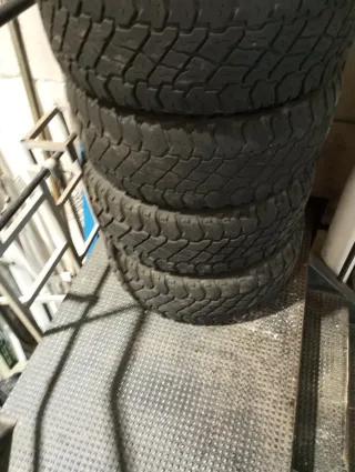 Llantas Toyota HDJ 100 17