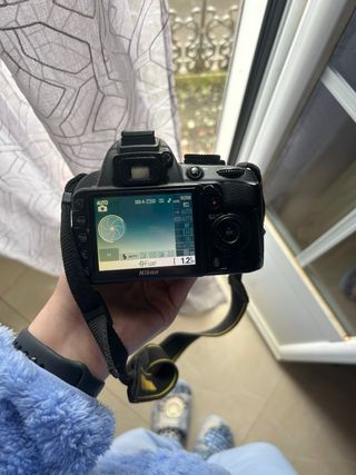 Cámara Reflex Nikon D3100 Negra