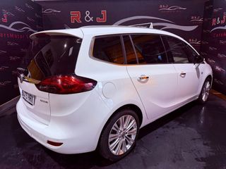 Opel Zafira Tourer 2013